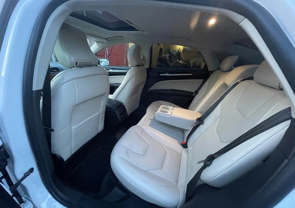 Ford Fusion cena 65900 przebieg: 103000, rok produkcji 2018 z Iława małe 191